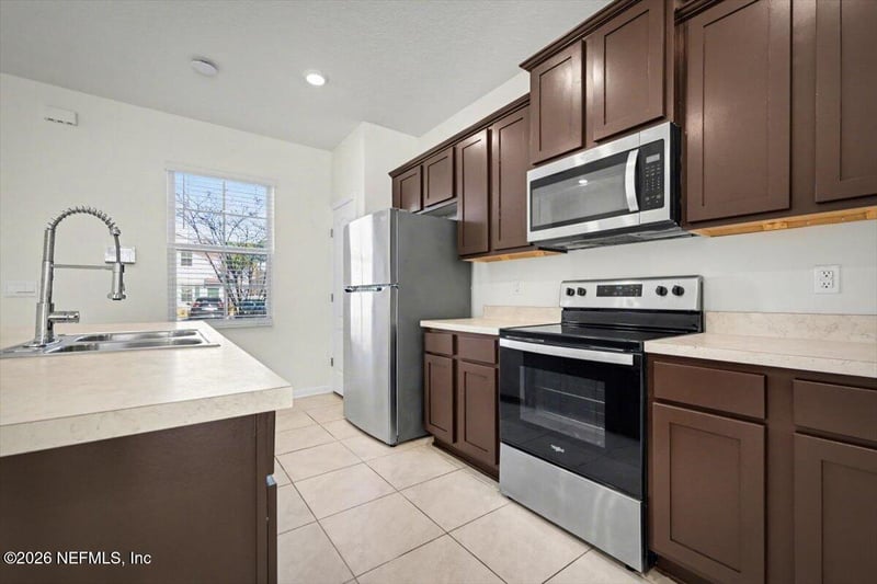 8212 Larose Rd, Jacksonville, FL 32211