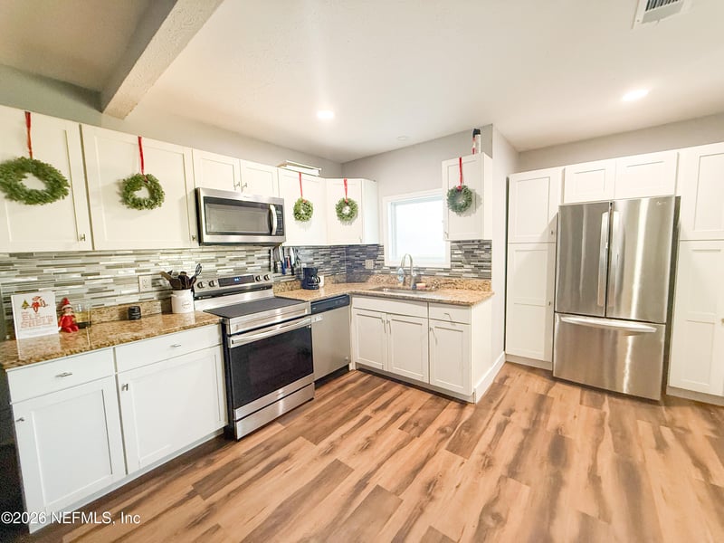 169 Center St, Baldwin, FL 32234