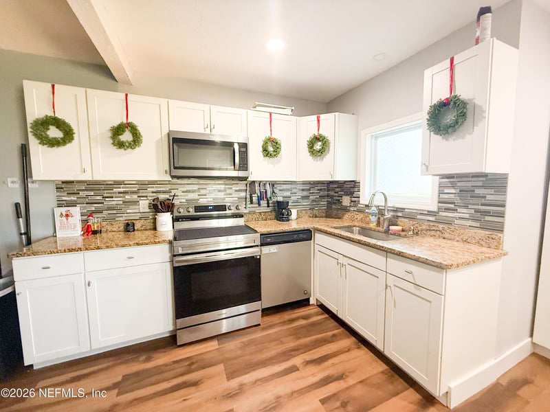 169 Center St, Baldwin, FL 32234