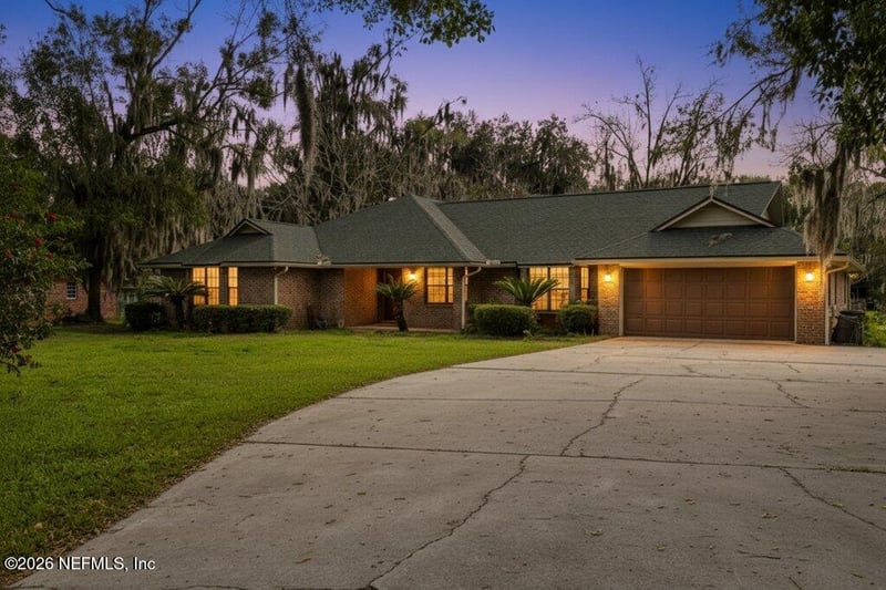 8012 Lenox Ave, Jacksonville, FL 32221