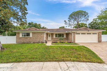 946 Boxwood Ct, Orange Park, FL 32073