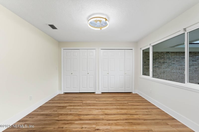 946 Boxwood Ct, Orange Park, FL 32073