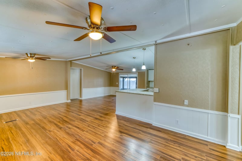 942 Wonderwood Dr, Jacksonville, FL 32233