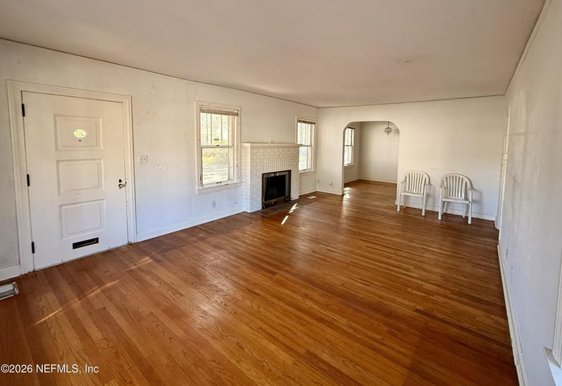 1052 Lark St, Jacksonville, FL 32205