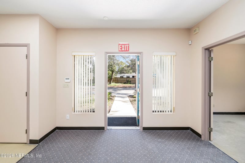 943 Cesery Blvd #F, Jacksonville, FL 32211