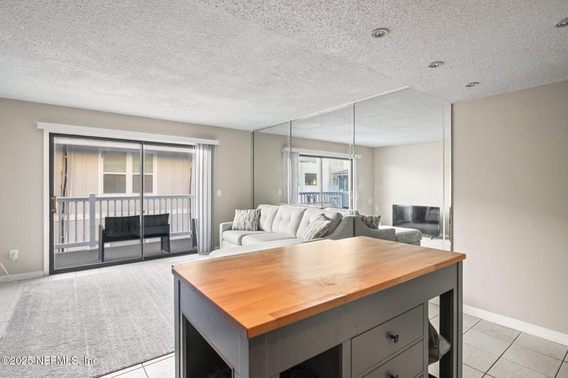 1107 1st St #B, Jacksonville Beach, FL 32250