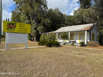 1042 State Road 20, Interlachen, FL 32148