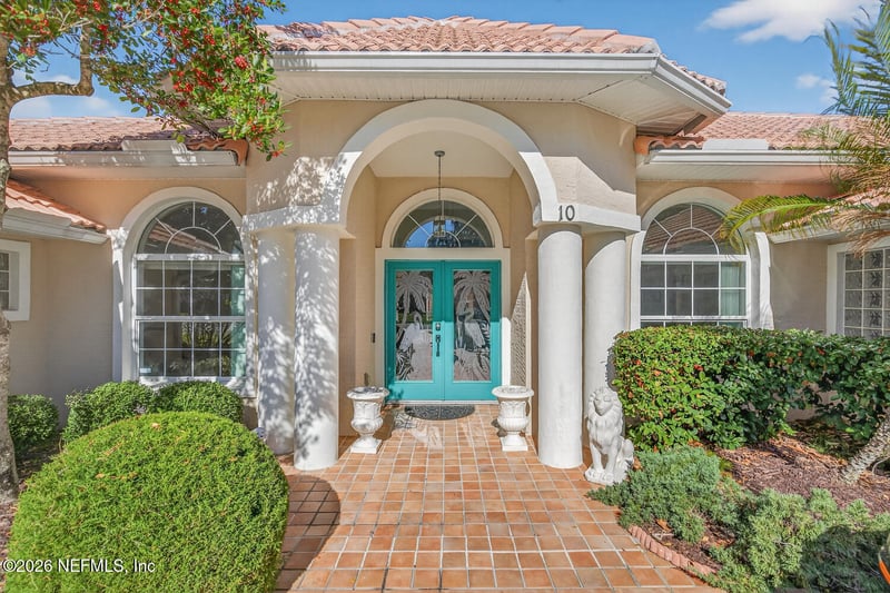 10 Collinson Ct, Palm Coast, FL 32137