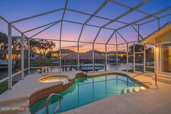 10 Collinson Ct, Palm Coast, FL 32137