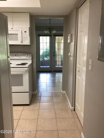 3913 Mission Dr #7, Jacksonville, FL 32217