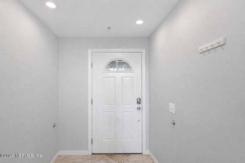 445 8th Ave #D, Jacksonville Beach, FL 32250