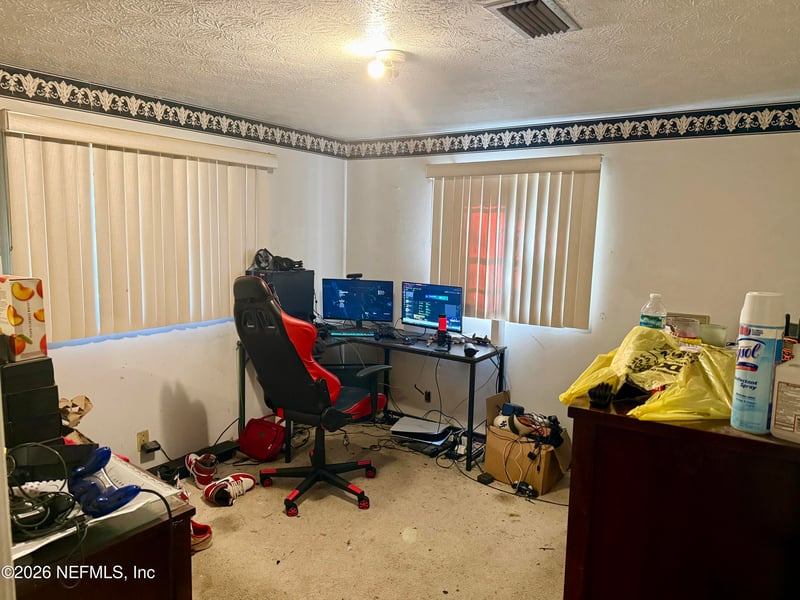 7235 Dostie Dr, Jacksonville, FL 32209