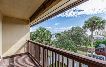 445 8th Ave #D, Jacksonville Beach, FL 32250