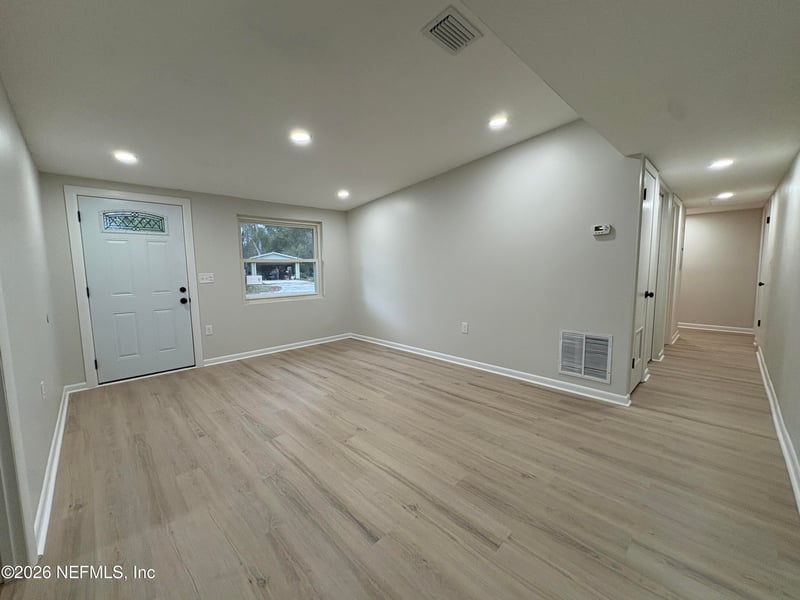 2819 Lauderdale Dr, Jacksonville, FL 32277