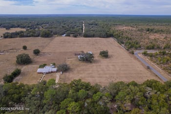 401 Pleasant St, Pomona Park, FL 32181