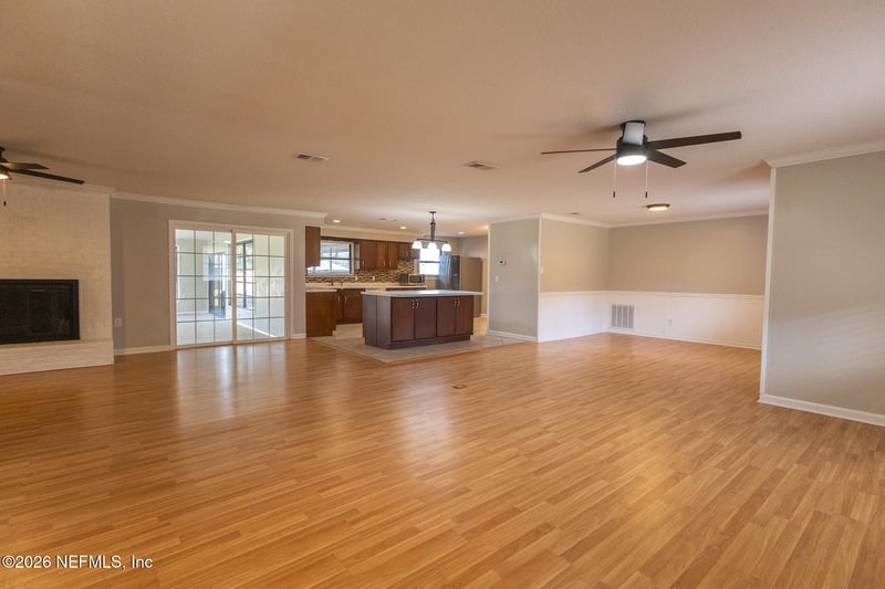 401 Pleasant St, Pomona Park, FL 32181