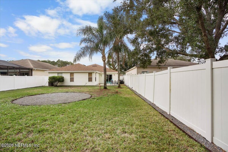 1691 Hawkins Cove Dr, Jacksonville, FL 32246