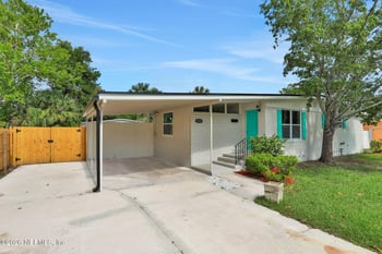 3220 Hollyberry Ln, Jacksonville, FL 32277