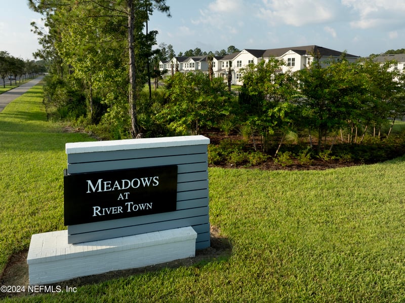 43 Downing Dr, St Johns, FL 32259