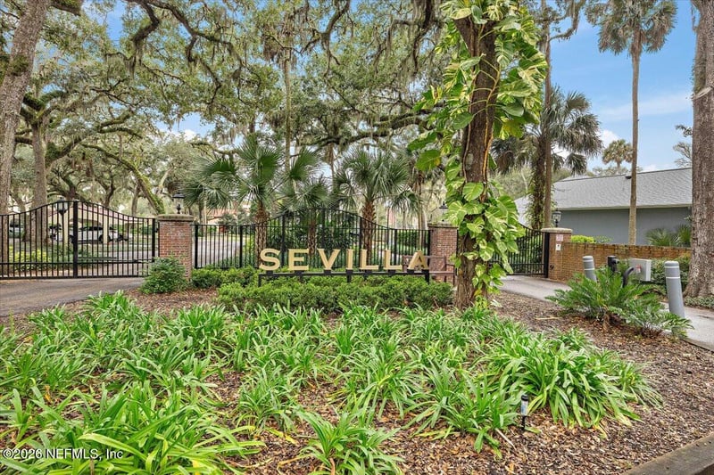 1810 Sevilla Blvd #310, Atlantic Beach, FL 32233