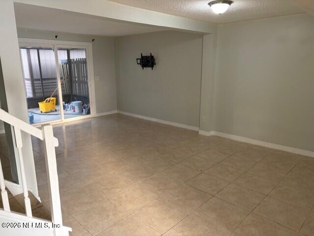 7027 Prestwick Cir, Jacksonville, FL 32244