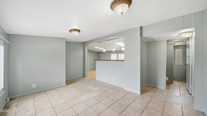 3692 Starratt Rd, Jacksonville, FL 32226