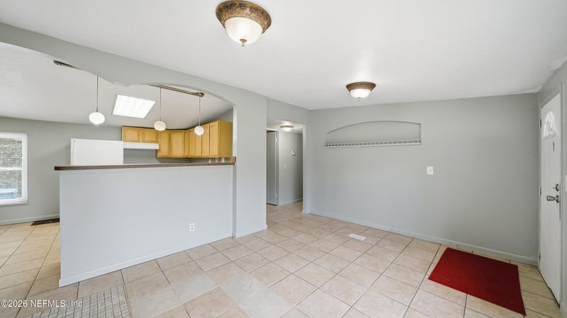 3692 Starratt Rd, Jacksonville, FL 32226