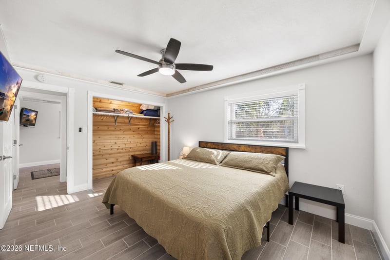 17 Palm Dr, Yankeetown, FL 34498