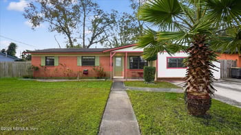 5670 Fargo Dr, Jacksonville, FL 32207