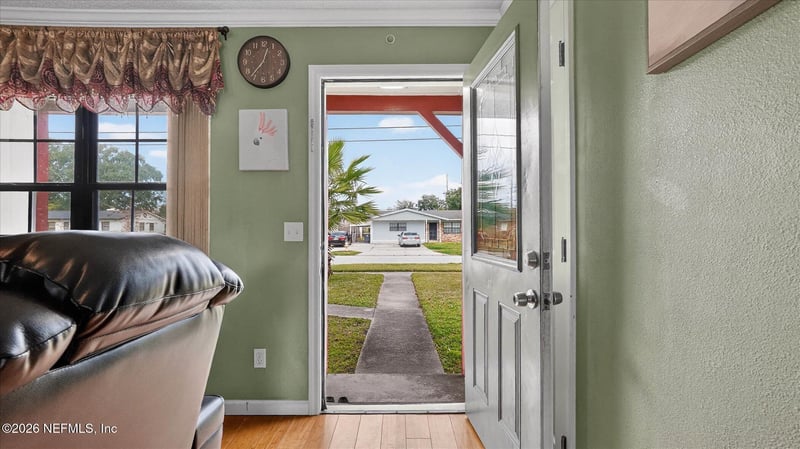 5670 Fargo Dr, Jacksonville, FL 32207