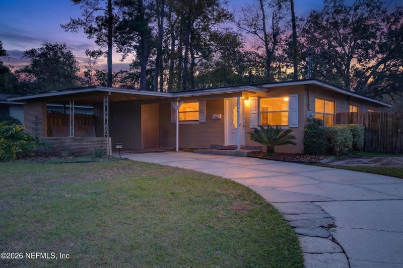 5134 Damascus Rd, Jacksonville, FL 32207