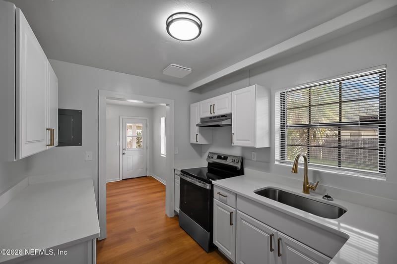 1111 Underhill Dr, Jacksonville, FL 32211