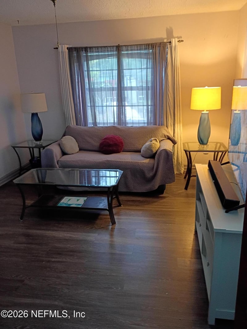 3664 Mimosa Dr, Jacksonville, FL 32207