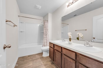 7004 Sandle Dr, Jacksonville, FL 32219