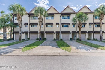 445 8th Ave #D, Jacksonville Beach, FL 32250