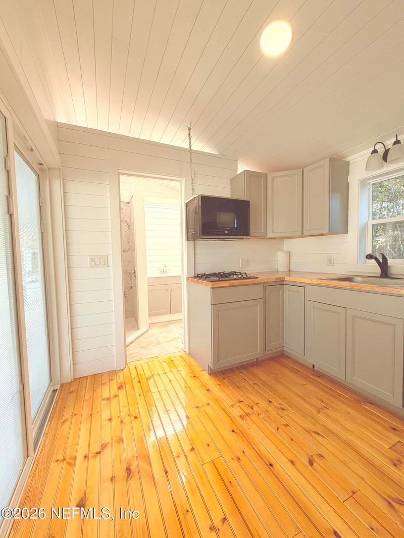 1270 County Road 241, Lulu, FL 32061