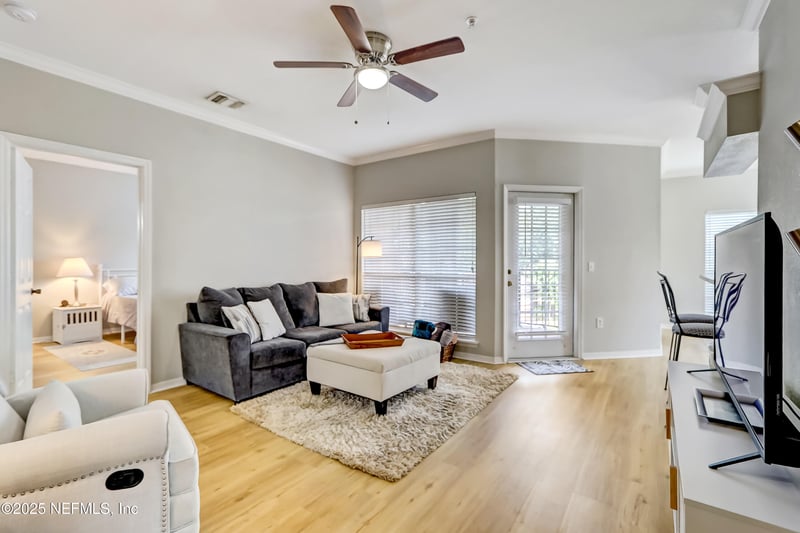 10961 Burnt Mill Rd #328, Jacksonville, FL 32256