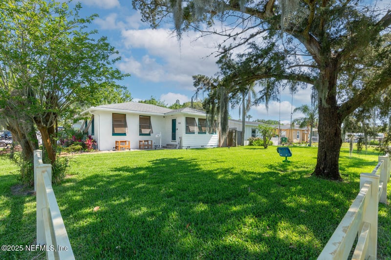 933 7th Ave, Jacksonville Beach, FL 32250