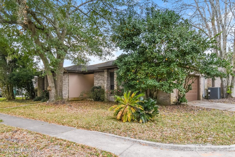 3056 Bridgeview Dr, Jacksonville, FL 32216