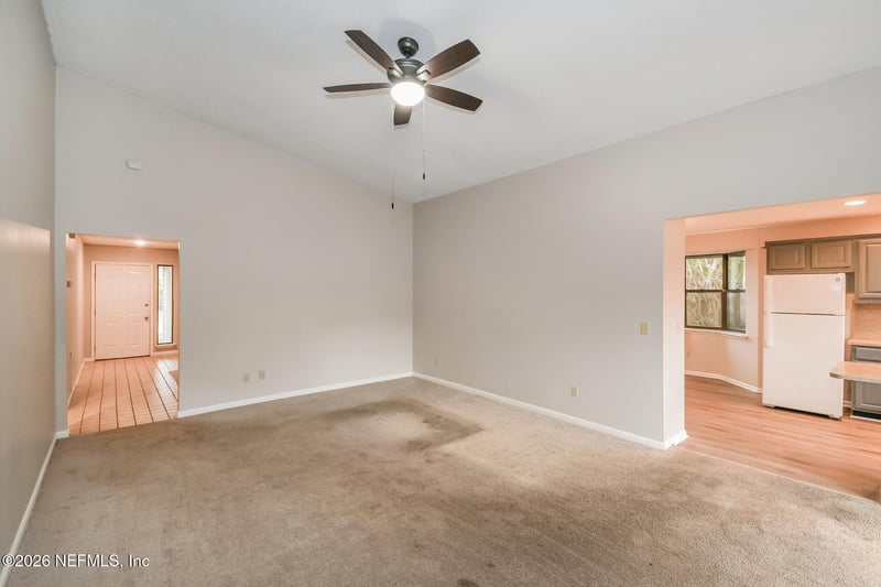 3056 Bridgeview Dr, Jacksonville, FL 32216