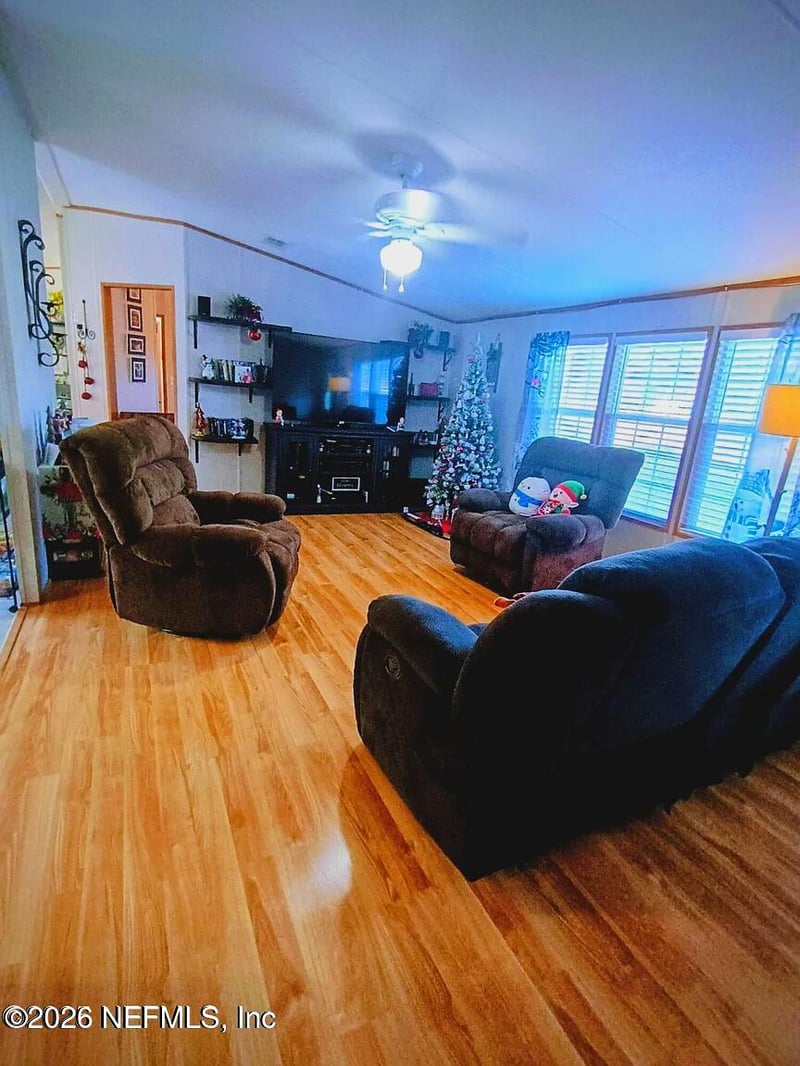 1743 Blue Jay Dr, Middleburg, FL 32068