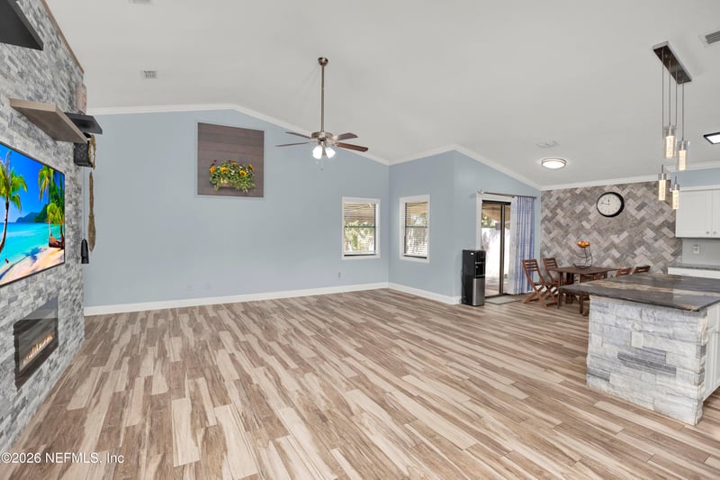 406 Cranes Landing Ct, Jacksonville, FL 32216