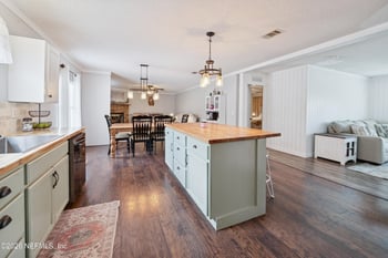 16919 County Rd 125, Glen St Mary, FL 32040