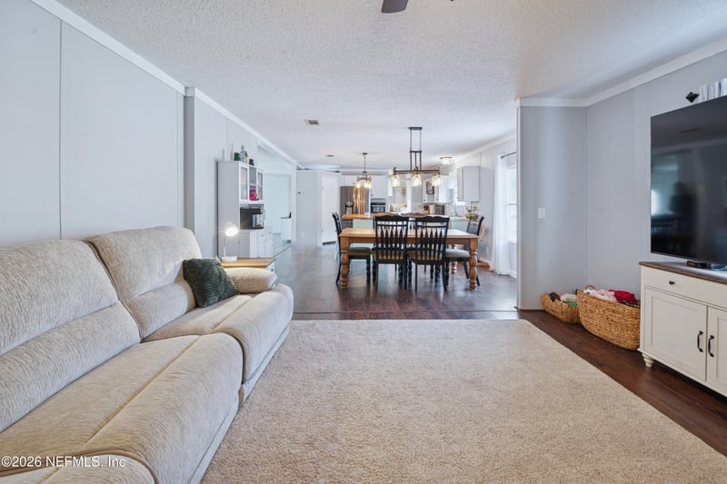 16919 County Rd 125, Glen St Mary, FL 32040