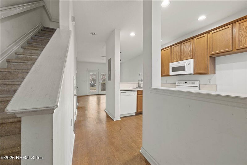 1488 Fieldview Dr, Jacksonville, FL 32225