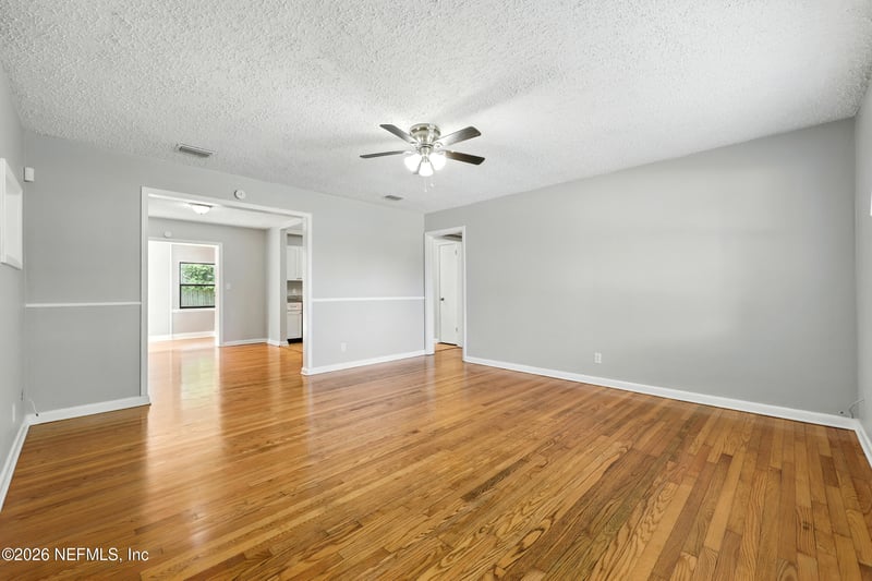 6552 Shady Oak Dr, Jacksonville, FL 32277