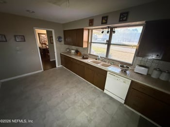 5496 La Moya Ave, Jacksonville, FL 32210