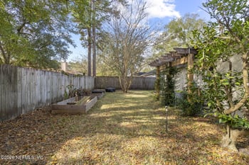 2933 Biloxi Trl, Middleburg, FL 32068