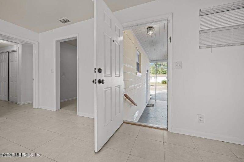 3509 Rogero Rd, Jacksonville, FL 32277