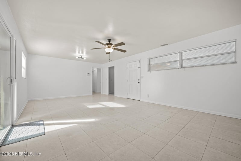 3509 Rogero Rd, Jacksonville, FL 32277